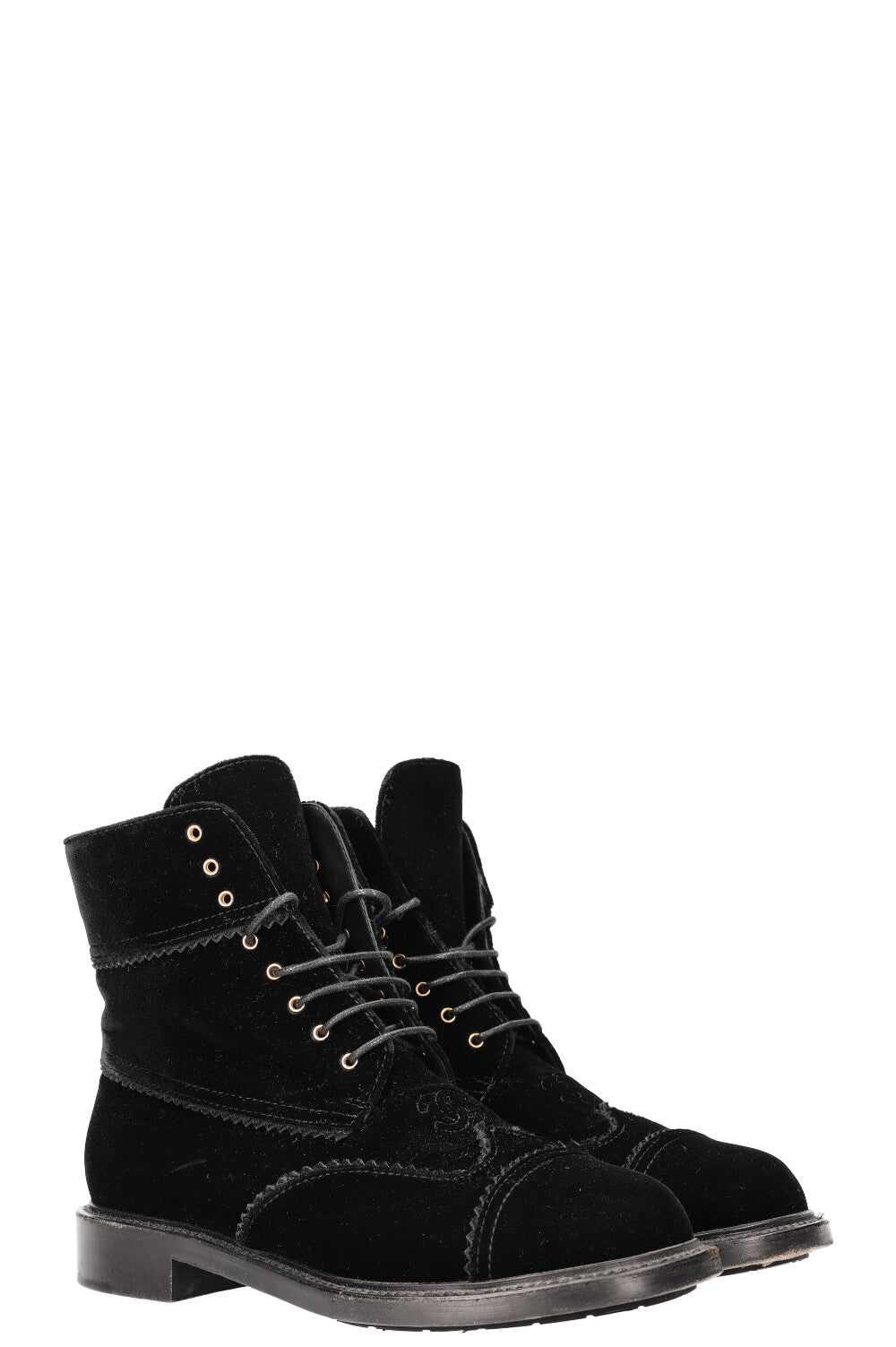 Boots Black Velvet