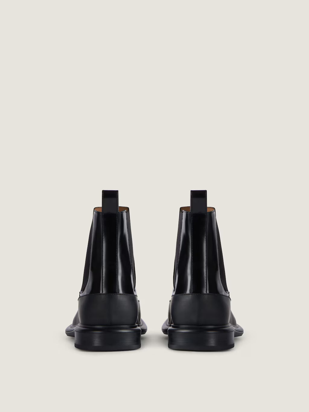Givenchy Gent Chelsea Boots Brushed Leather