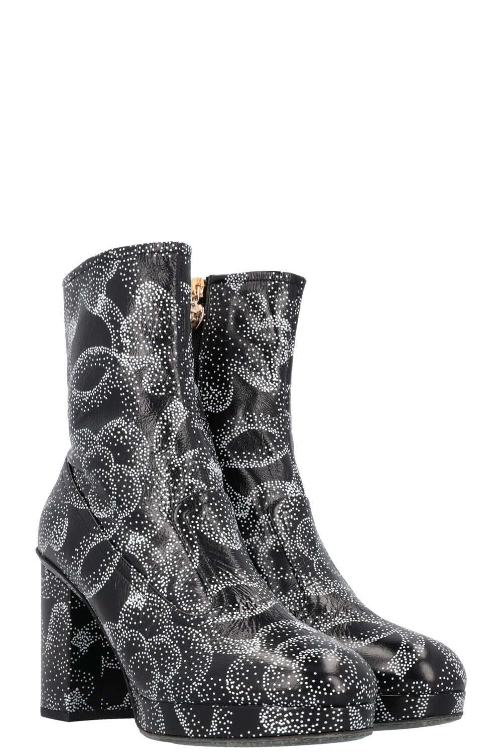 2023 Boots Black White