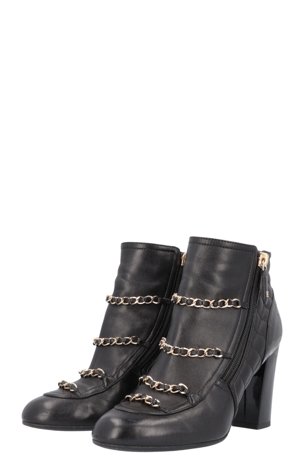 Boots With Chain