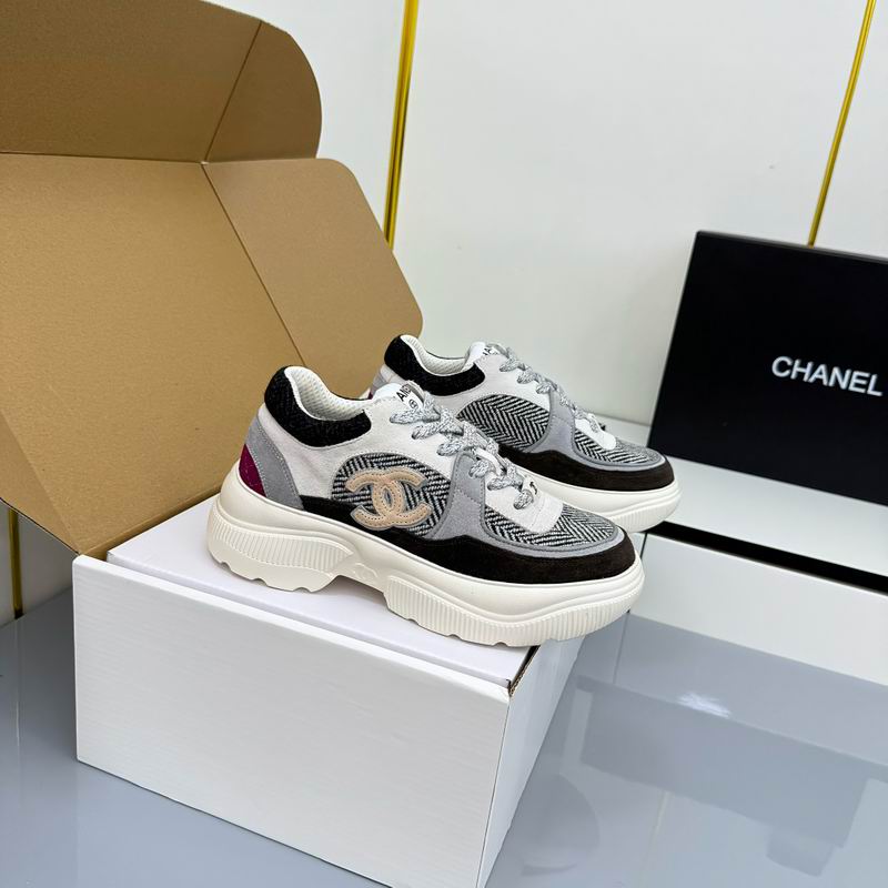 Black White Low-Top Casual Sneakers