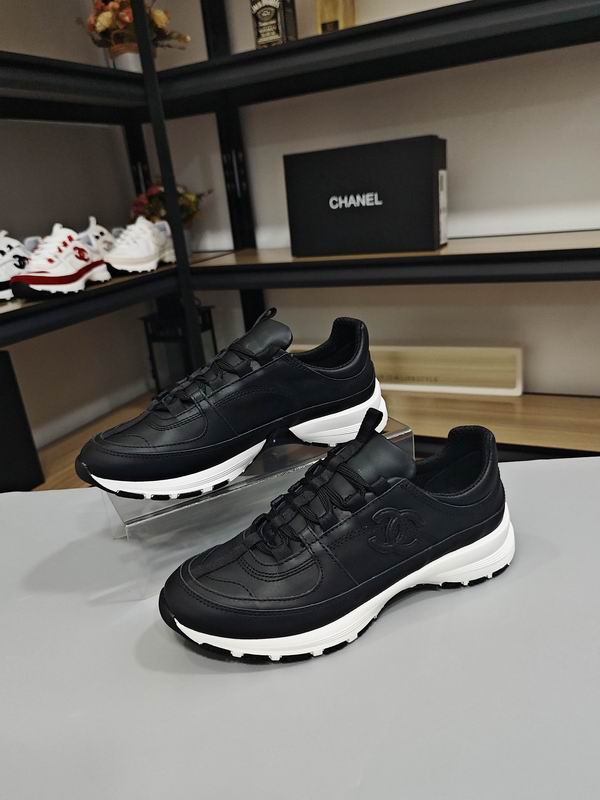 Black Leather Low-Top Sneakers White Rubber Soles