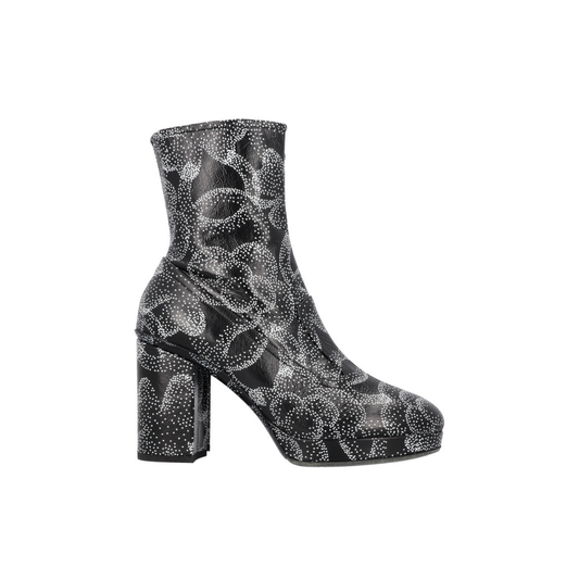 2023 Boots Black White