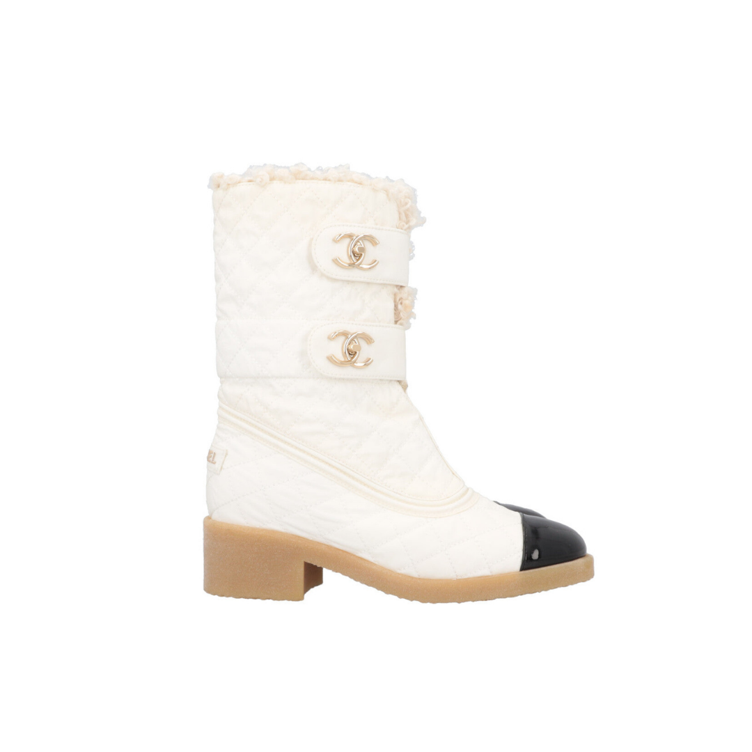 Turnlock Boots Nylon White