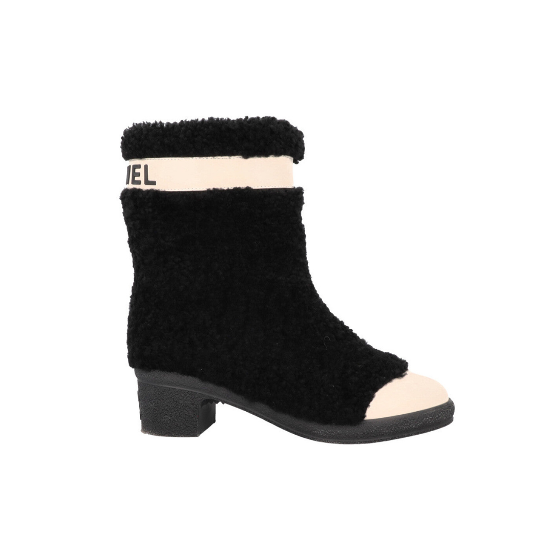 Coco Neige Shearling Boots Black White