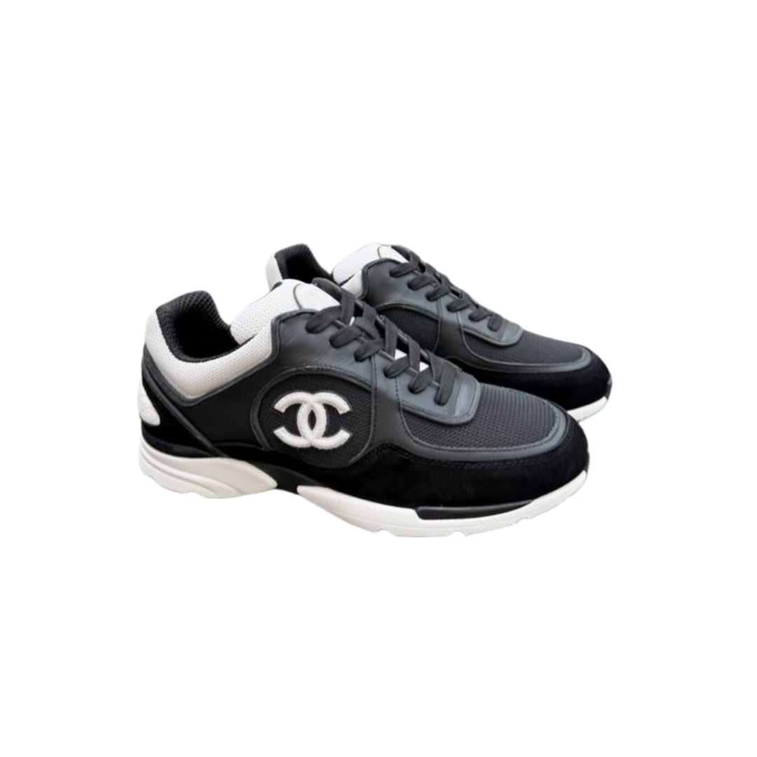 Black Grey Runner Sneakers Vibrant White Sole Accent