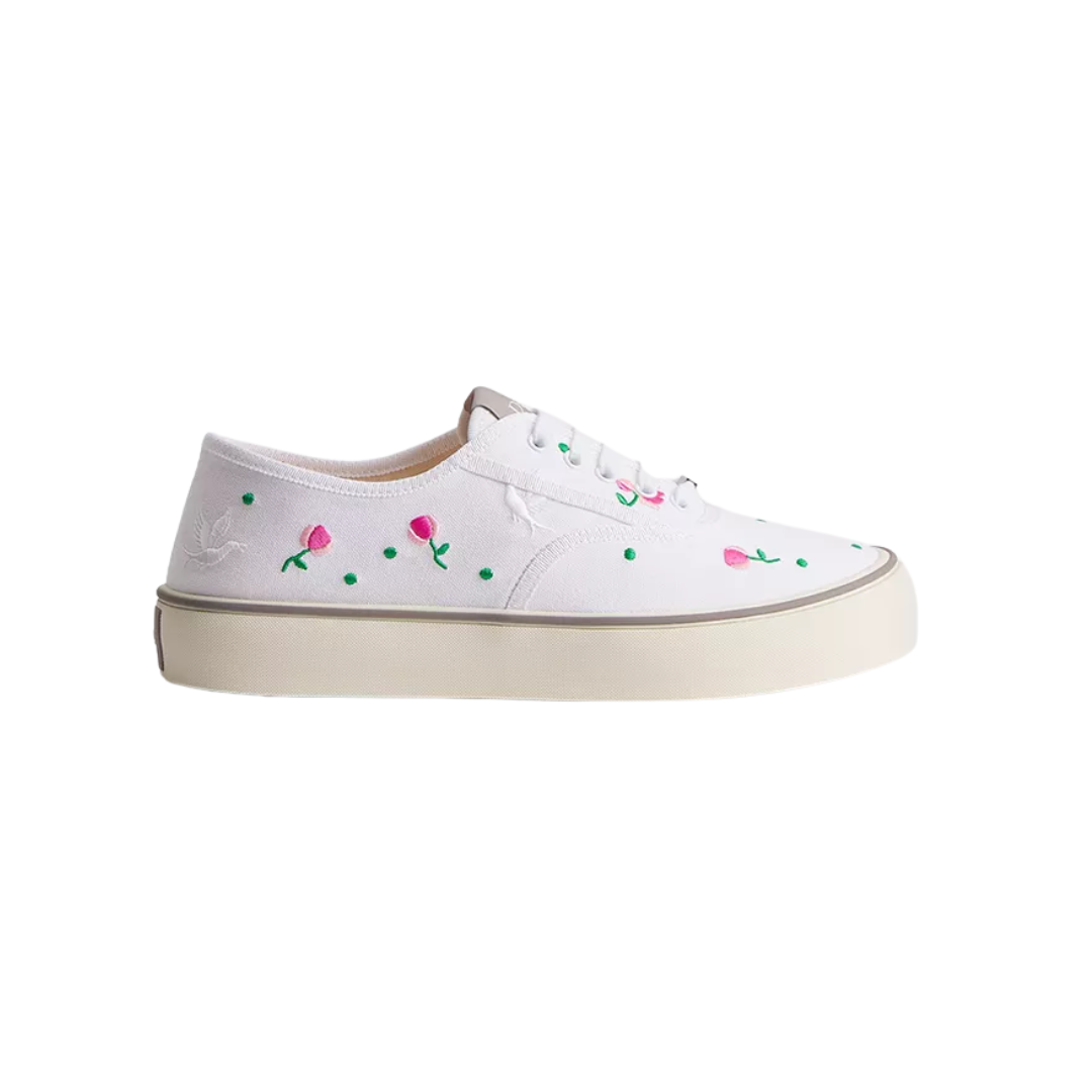Saltwind Sneaker White Cotton Embroidered Multicolor Doves & Roses Motif
