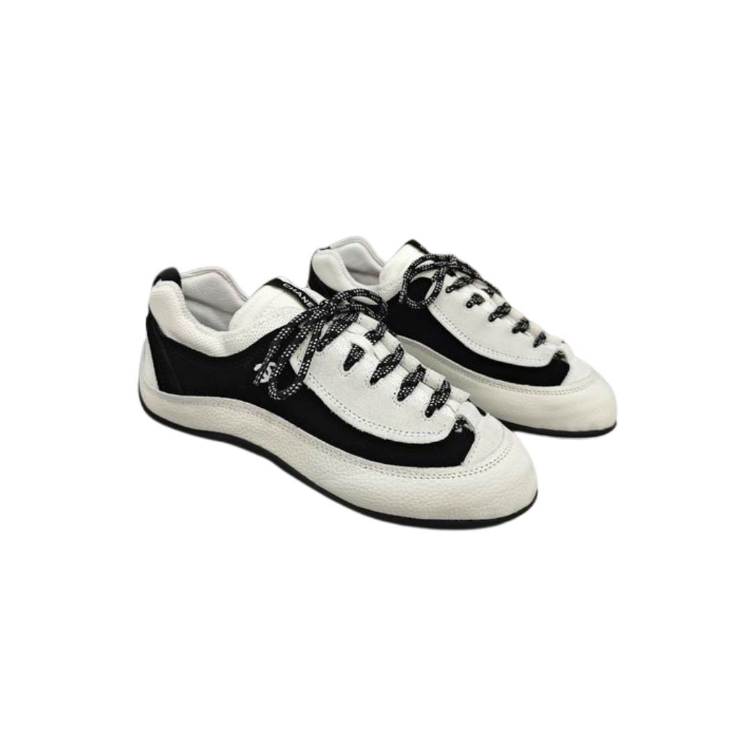Black White Low Top Sneakers